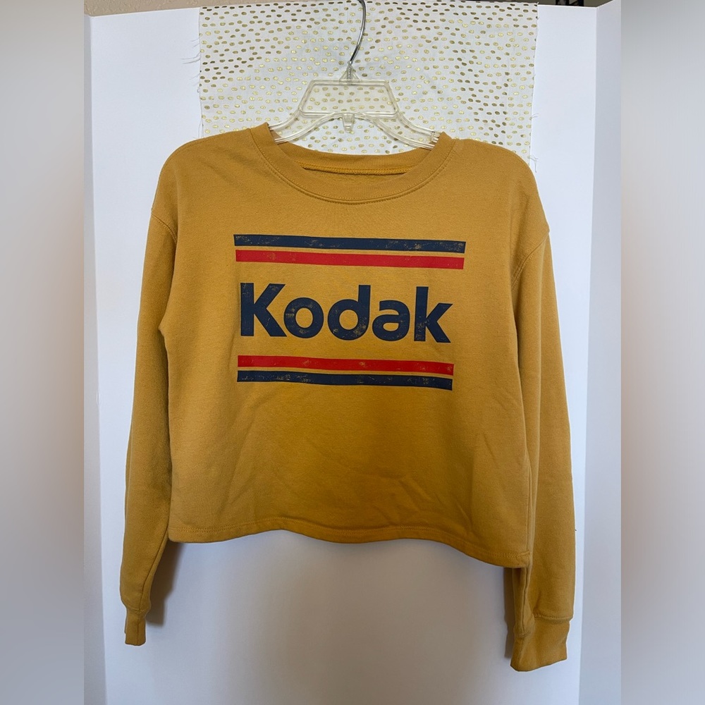Long sleeve word top